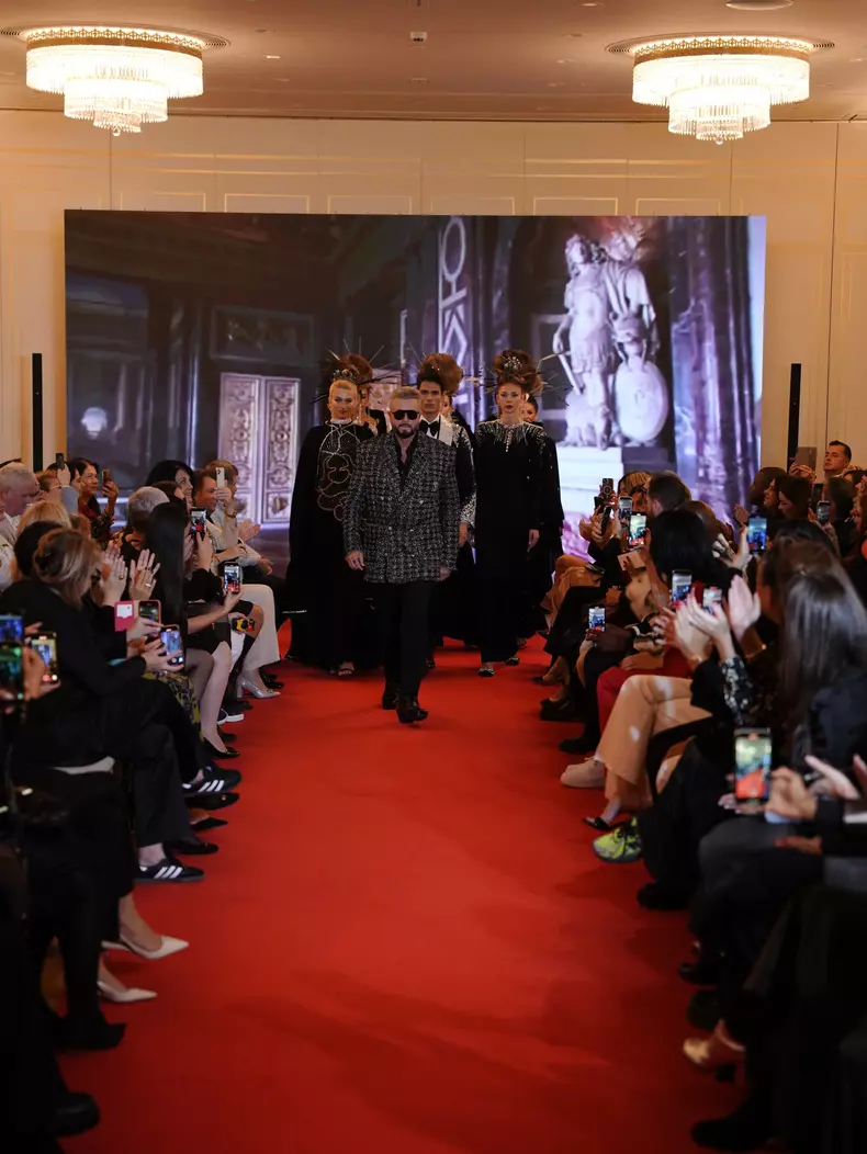 Prezentare Cătălin Botezatu Paris Fashion Week 2024 (25)