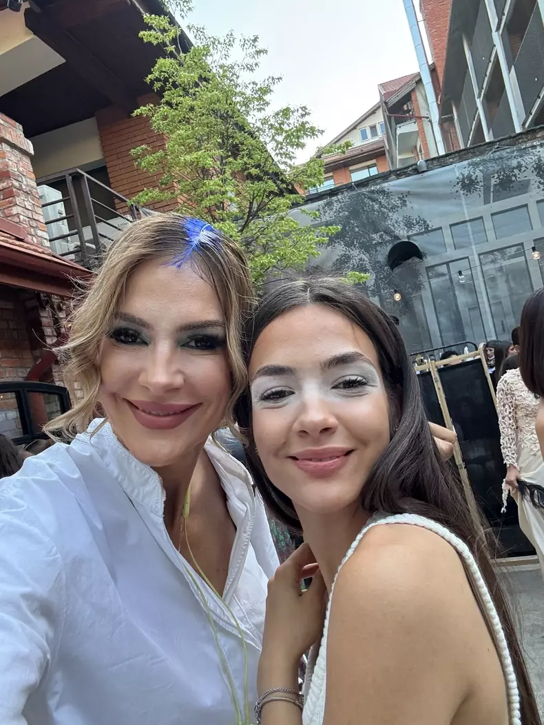 Roxana Ciuhulescu și fiica ei, Ana Cleopatra (1)