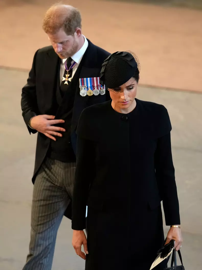 De ce este Regele Charles îngrijorat de volumul de memorii scris de Prințul Harry