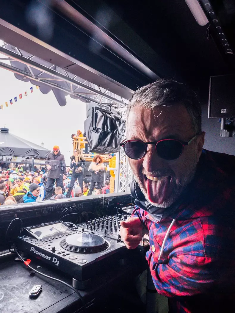 Andi-Moisescu-DJ-8