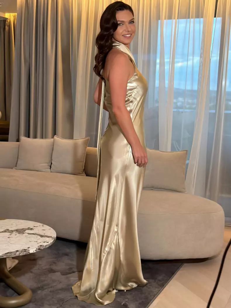 simona-halep-rochie-aurie-retragere (6)