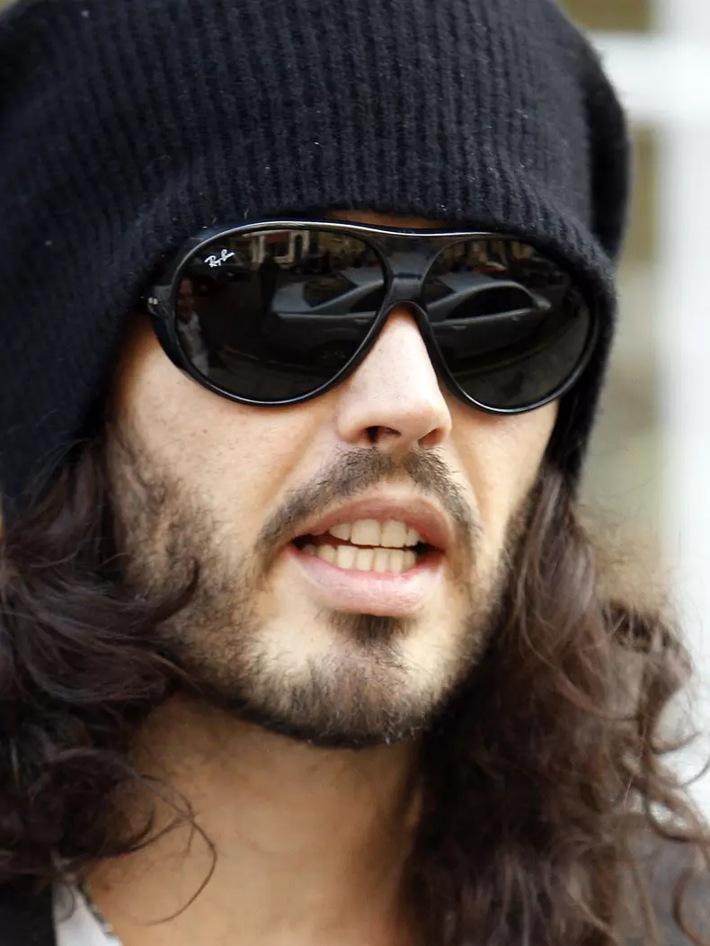 Russell Brand, acuzat de viol și abuz emoțional