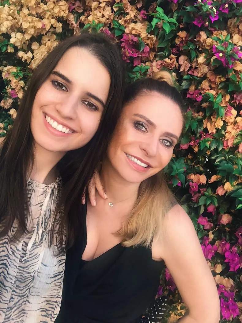 adina-buzatu-fiica-sara-5