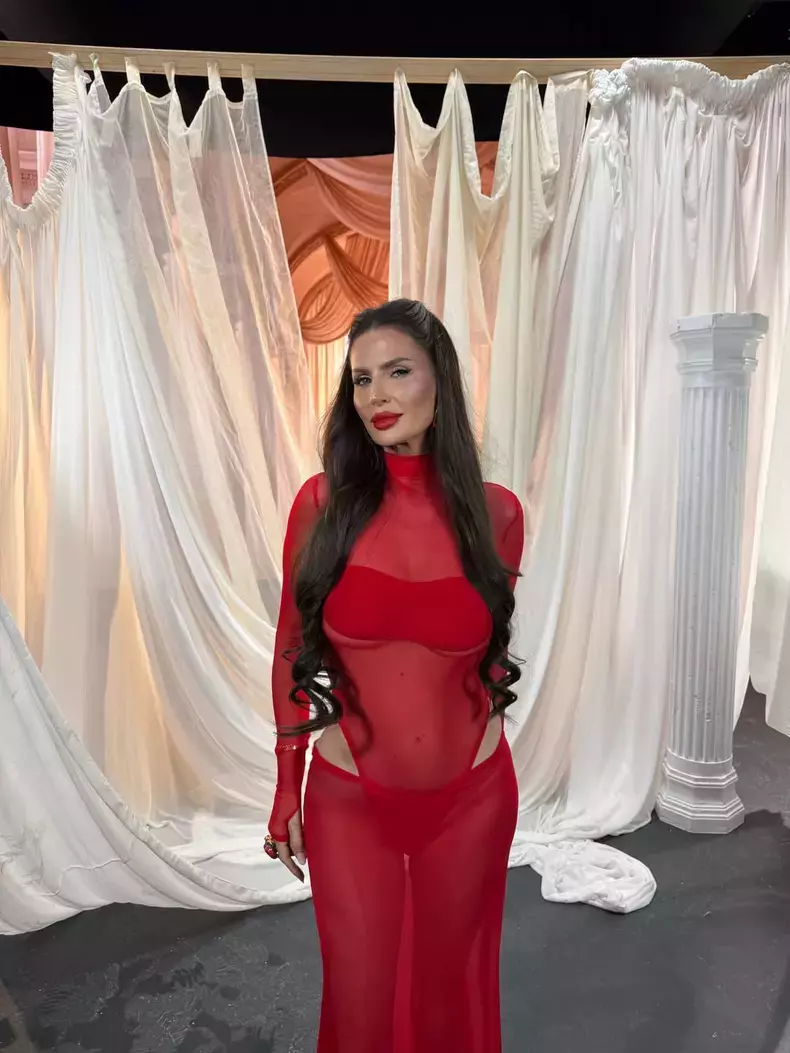 Andreea Banica 5