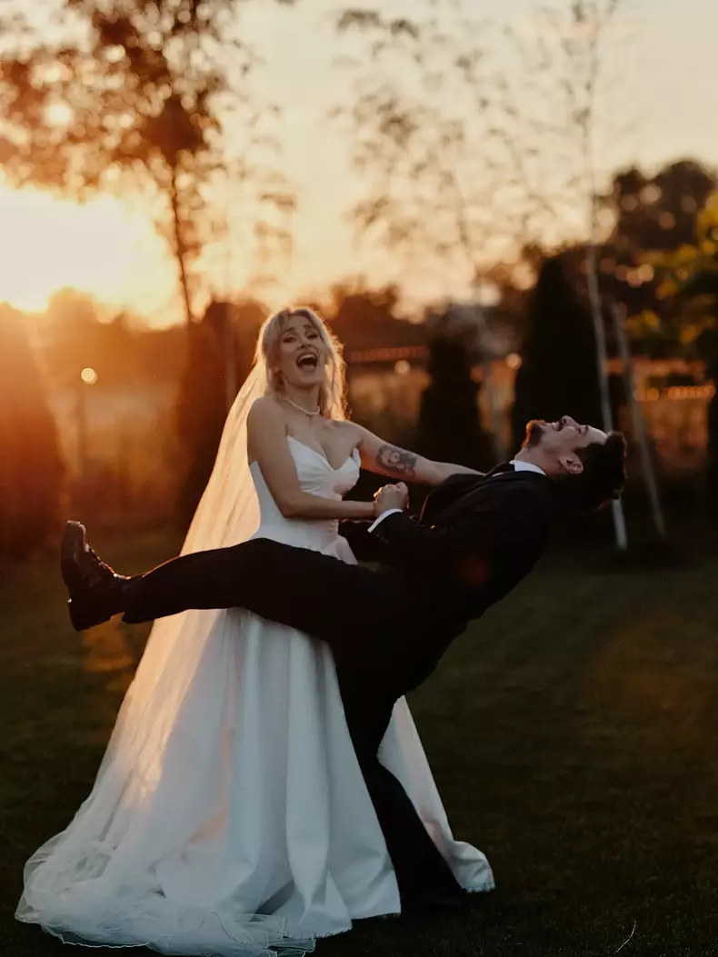 1. Andrei Leonte și Laura Popa