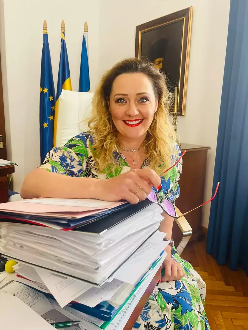 elena-lasconi-9