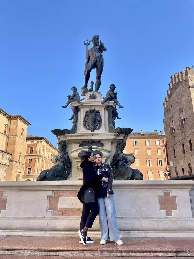 mama-si-fiica-in-italia