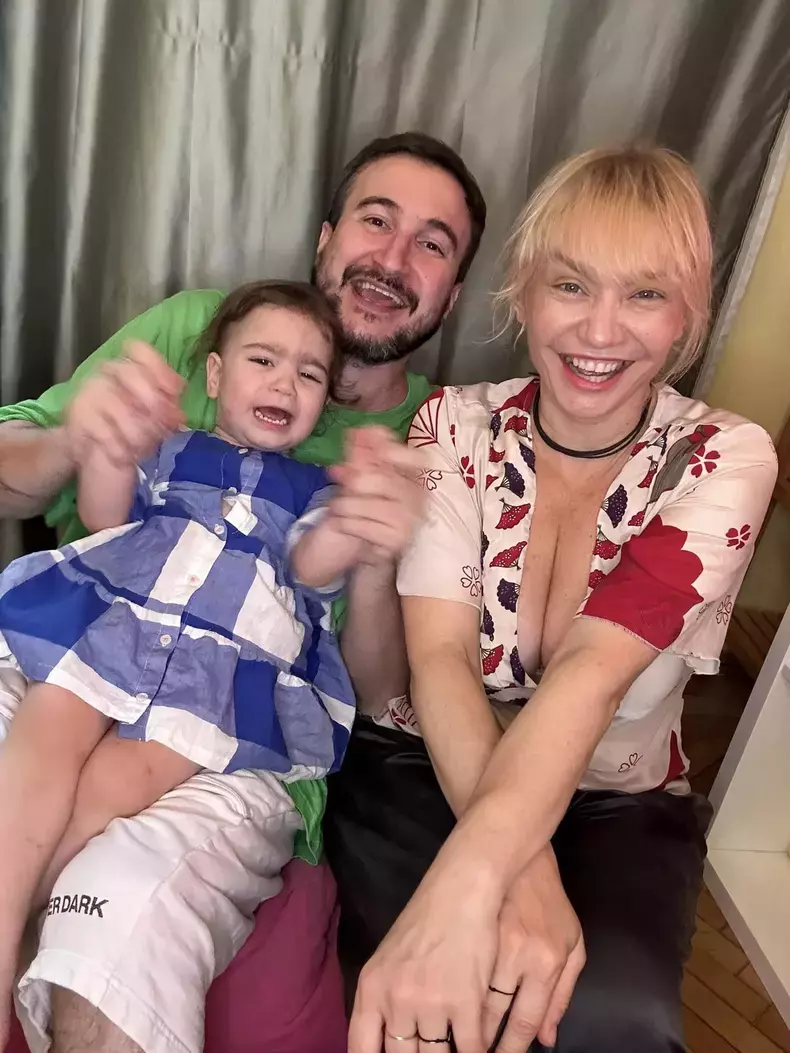 cristina-cioran-alex-dobrescu-impreuna-aniversare-ema-4