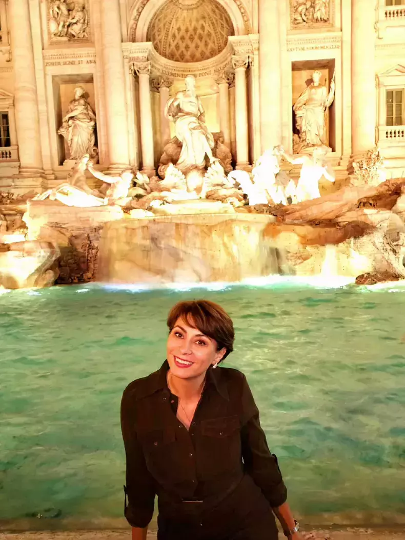 adriana-antoni-silueta-1