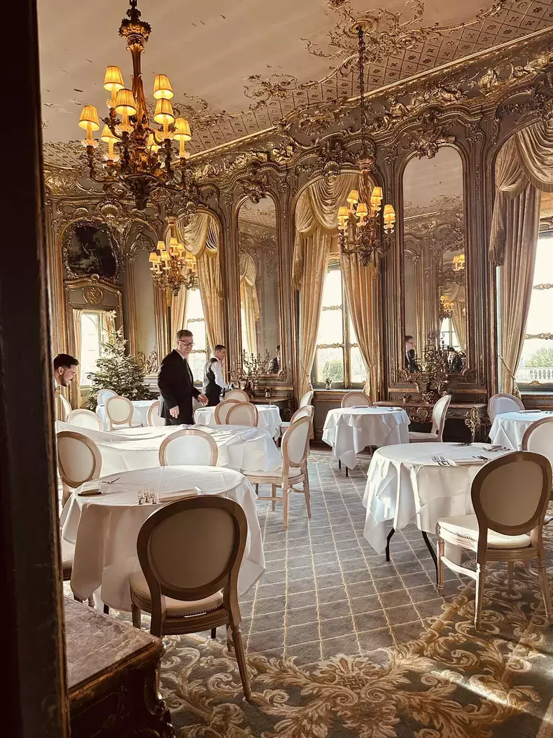 dana-budeanu-revelion-marea-britanie-7