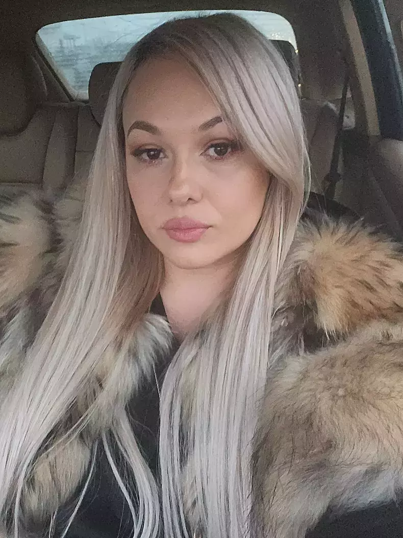 dana-hauer-pisi-seriale