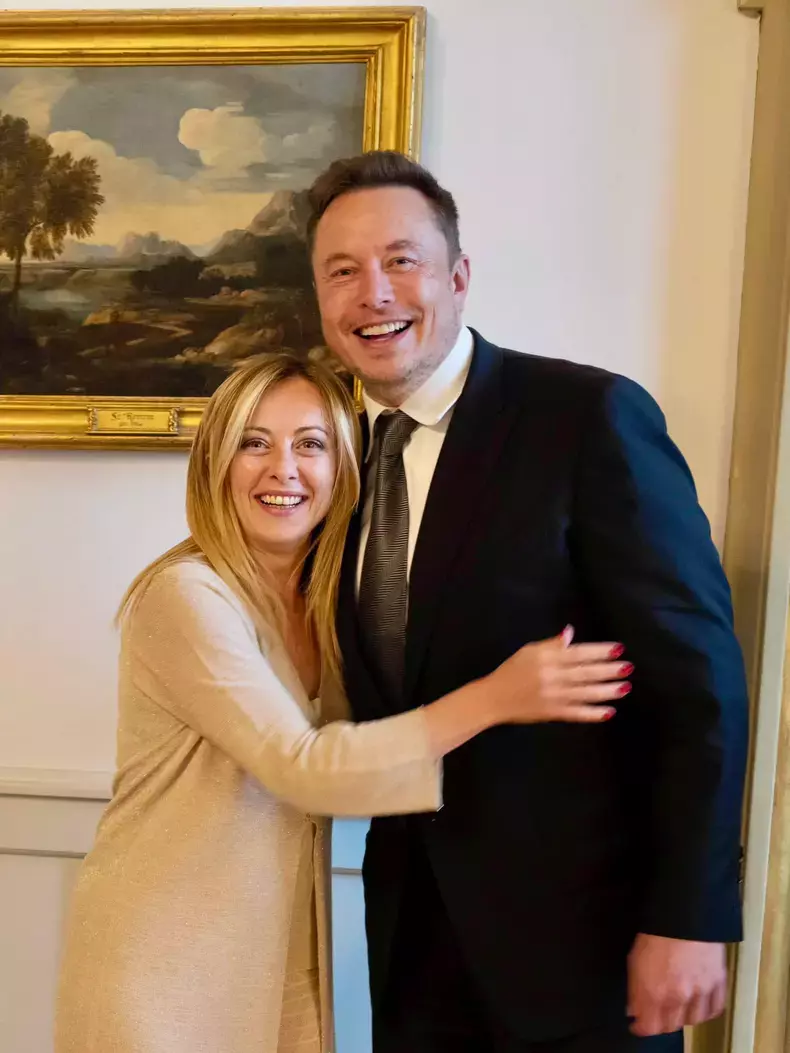 giorgia-meloni-si-elon-musk