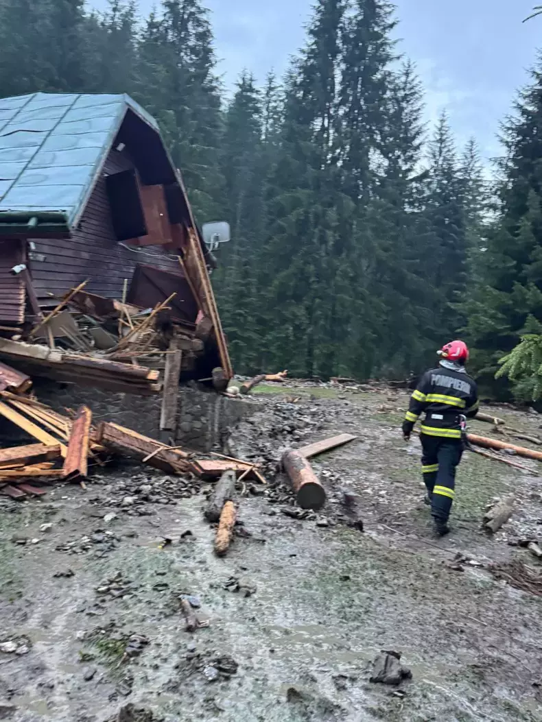 inundatii-suceava4-isu