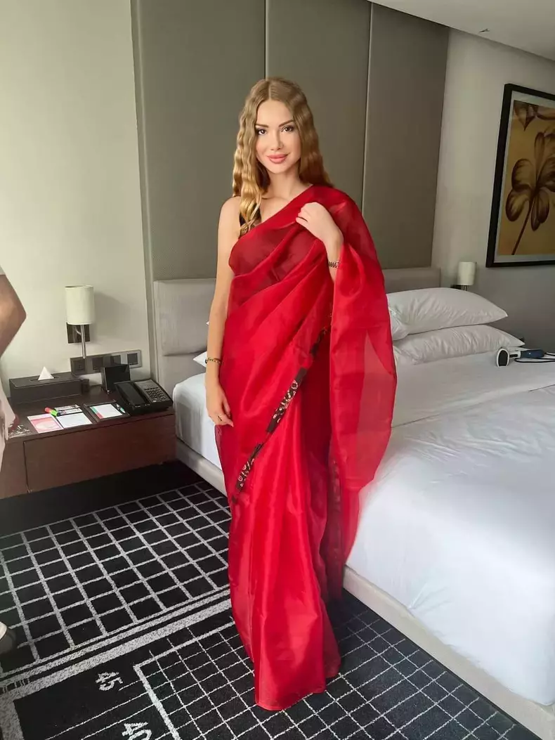 otilia-bilionera-6