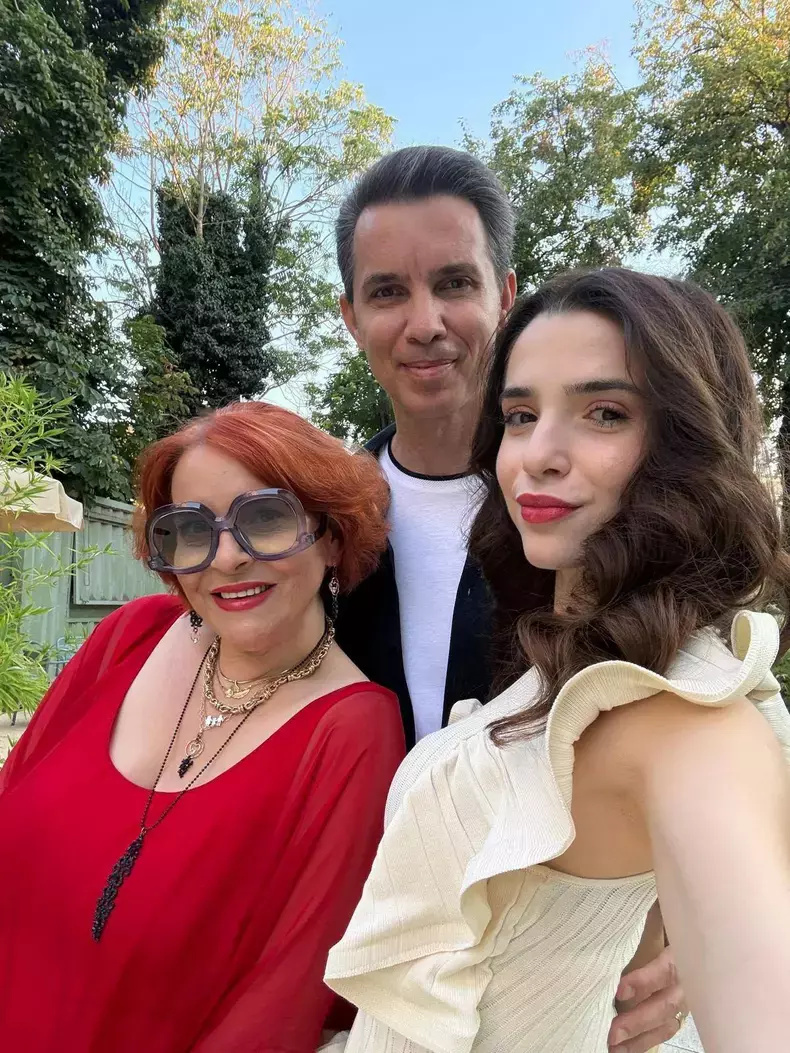 irina-reisler-cu-familia-2