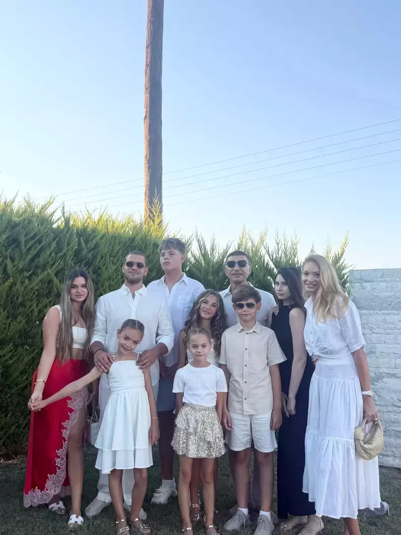 valentina-pelinel-familie1-scaled