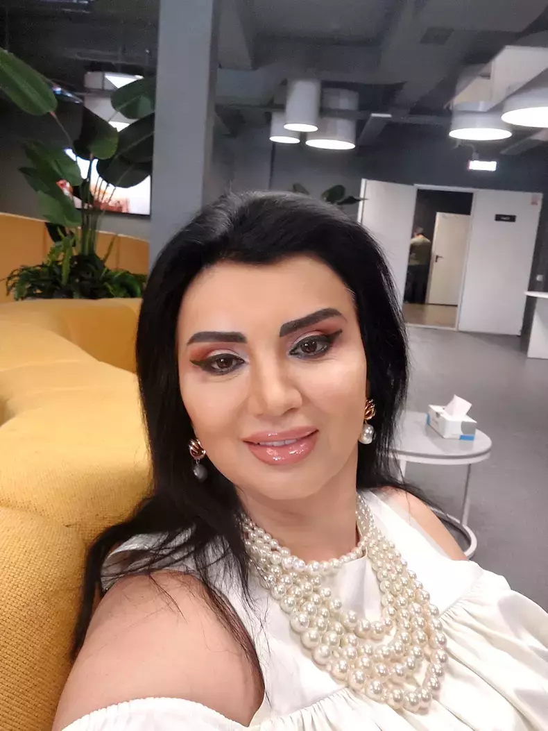 adriana-bahmuteanu6-1