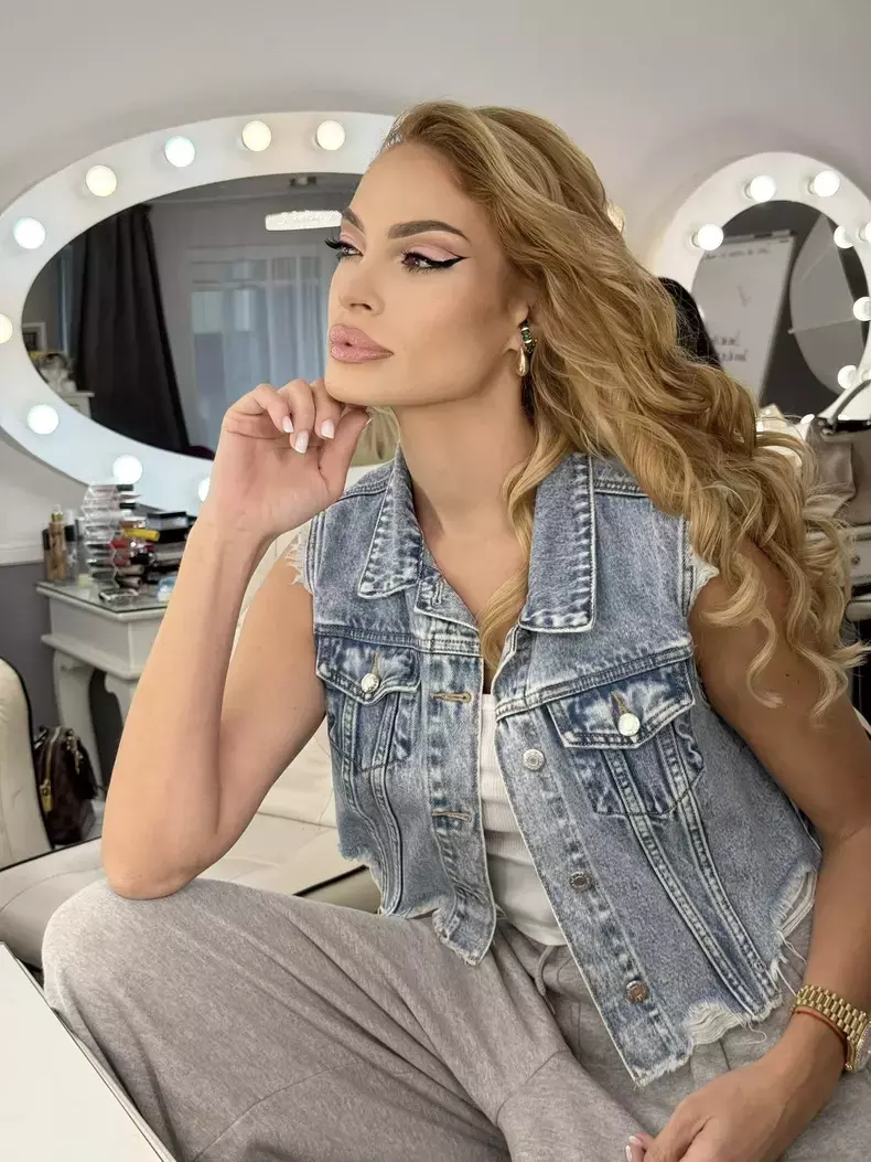 valentina-pelinel-1