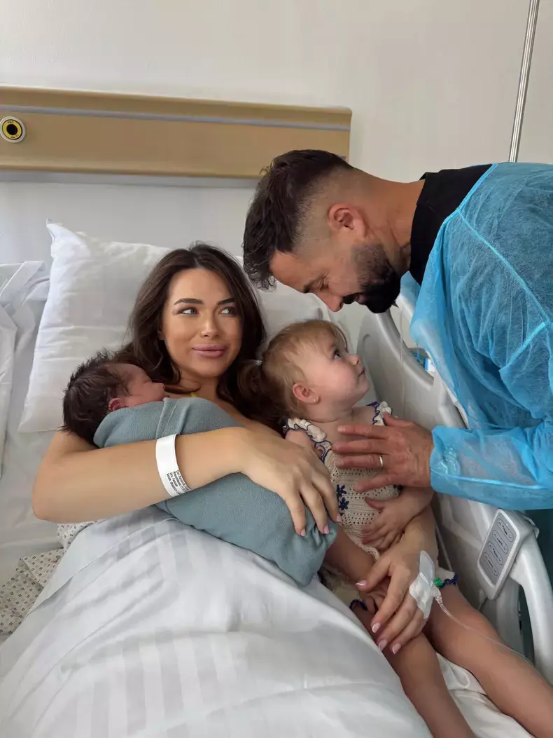 iustina-loghin-familie1