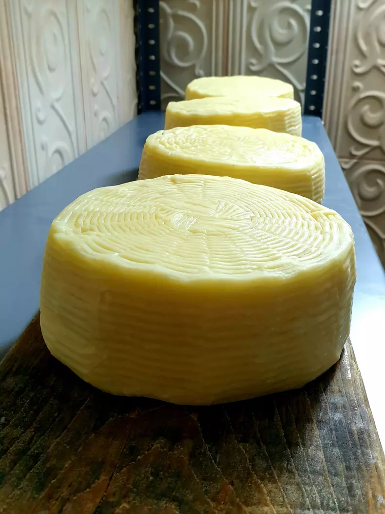 Echipa ROventura ajunge la Cerna, un loc de poveste și de povestit (8)