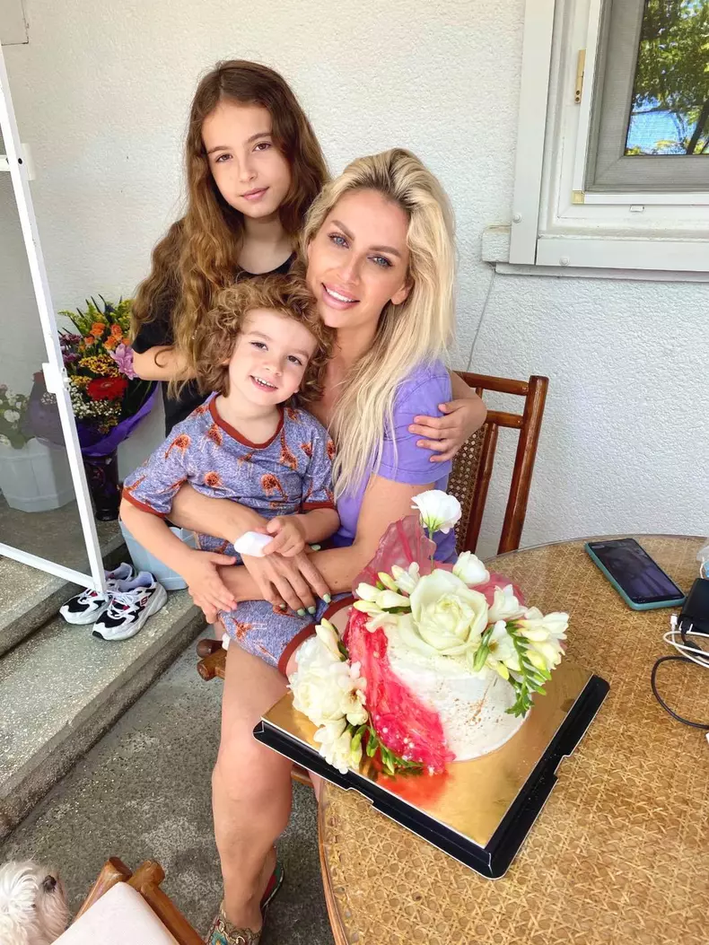 Tragica poveste de viață a Andreei Bănică 5