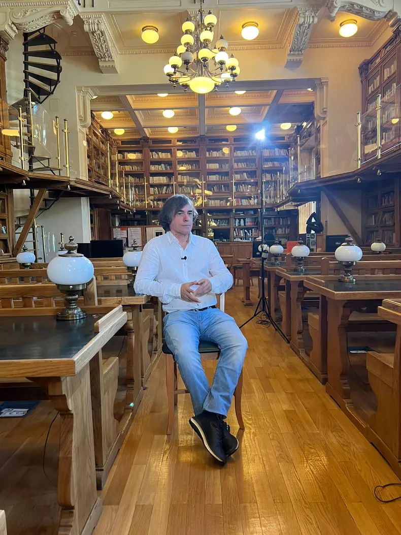 Mircea Cărtărescu, despre pariul vieții sale, la  „Reţeaua de idoli”. „Scrisul pentru mine nu este doar o meserie”