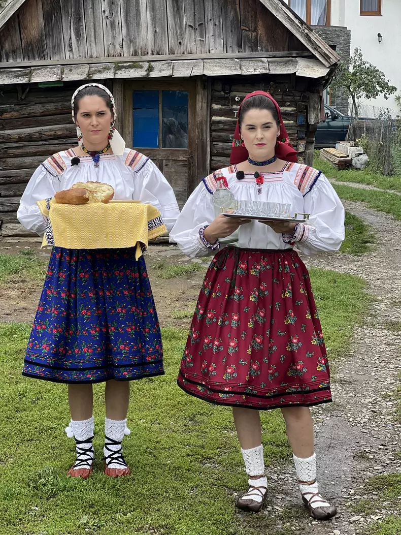 „Poftiți pe la noi! Poftiți la târg”, 9-11 ianuarie 2023. Cine sunt vedetele invitate în ultimele ediții ale emisiunii lui Nea Mărin