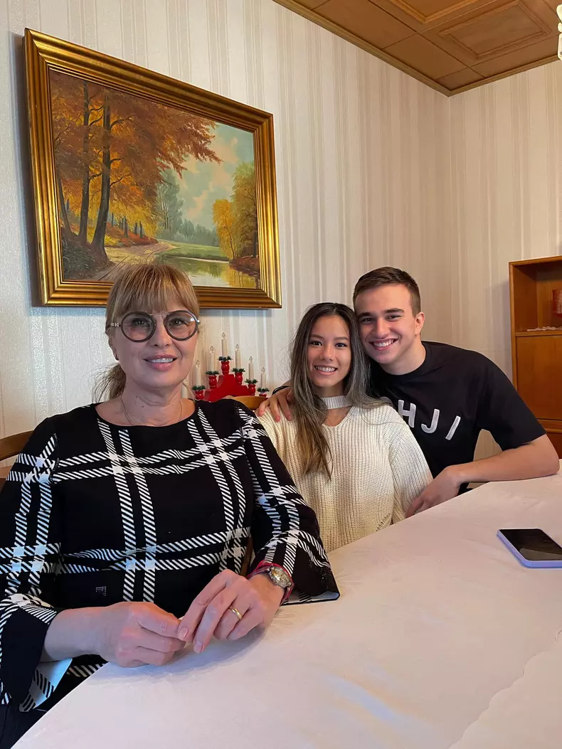 Mariana Pfeiffer Luca Regehcampf Asiana Peng