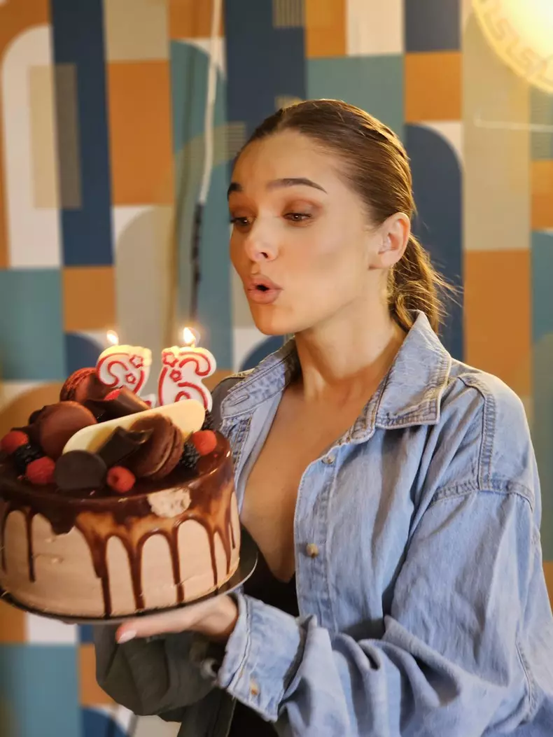 theo rose onorariu 2