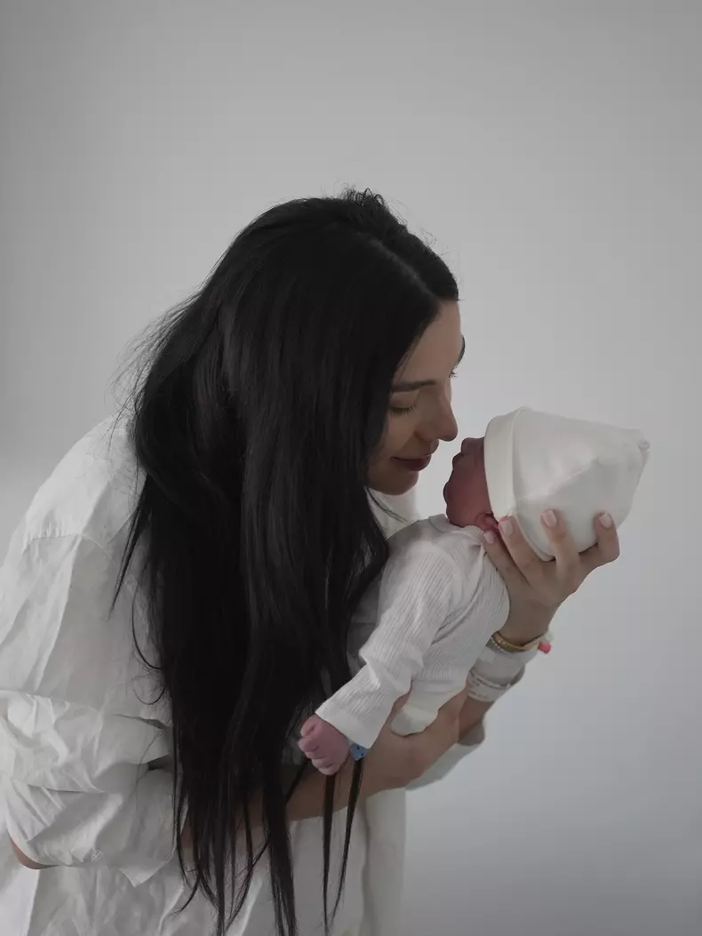 Ștefana Peev a născut al treilea copil, un băiat (5)