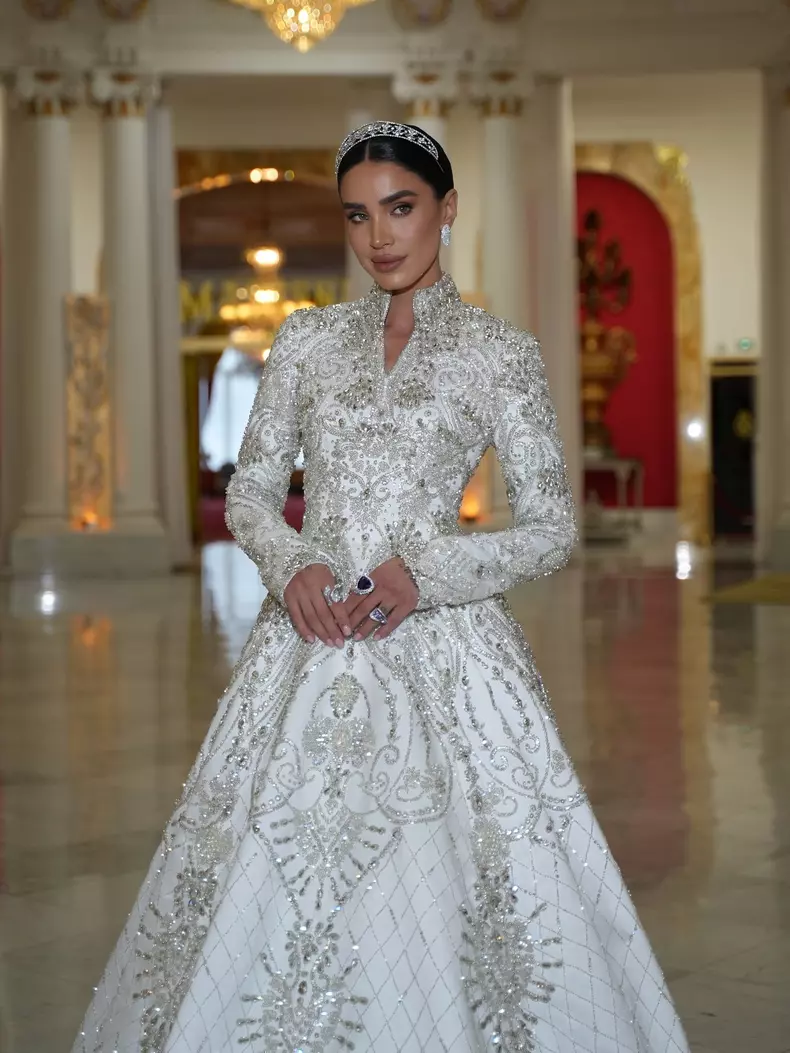 adelina pestritu rochie printesa