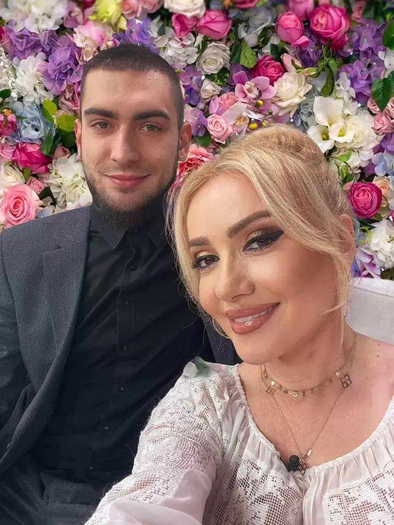 cristian botgros cu mama sa