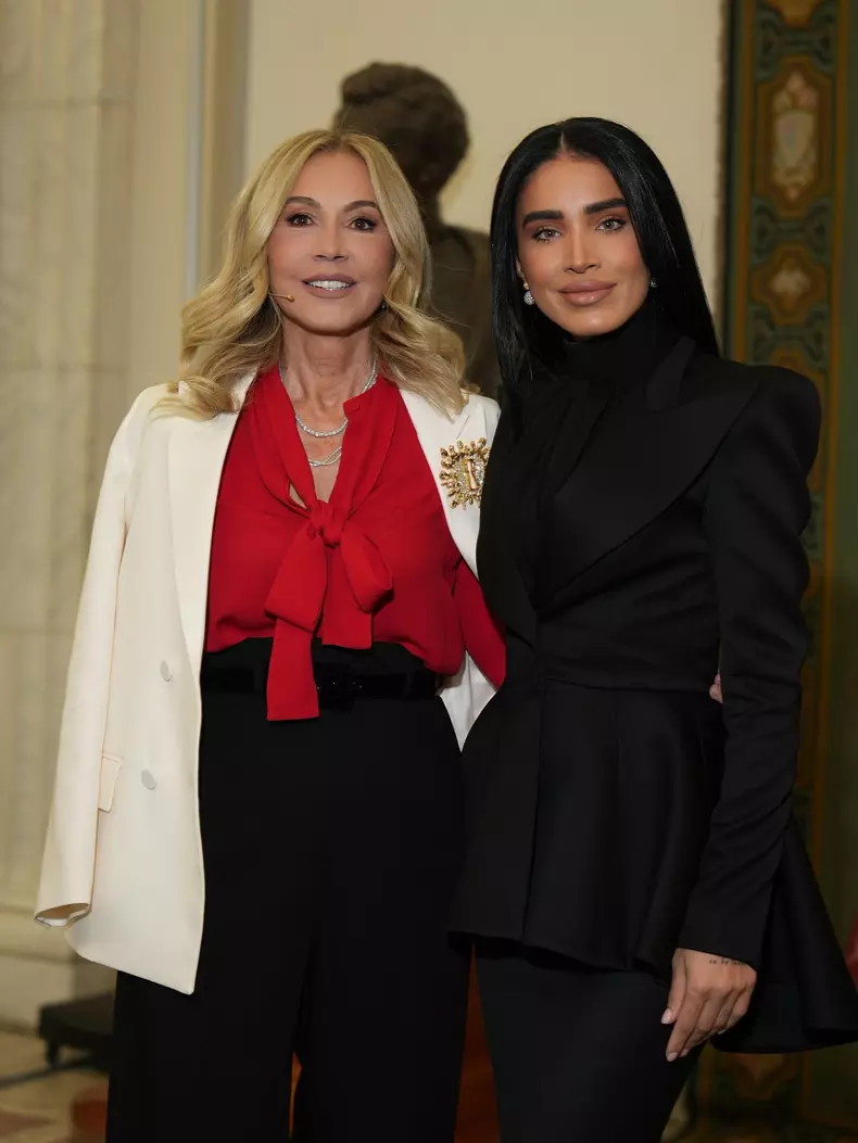 adelina pestritu si anastasia soare