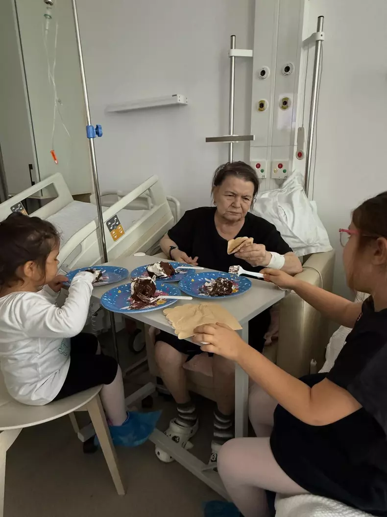 mama si fiicele lui codin maticiuc