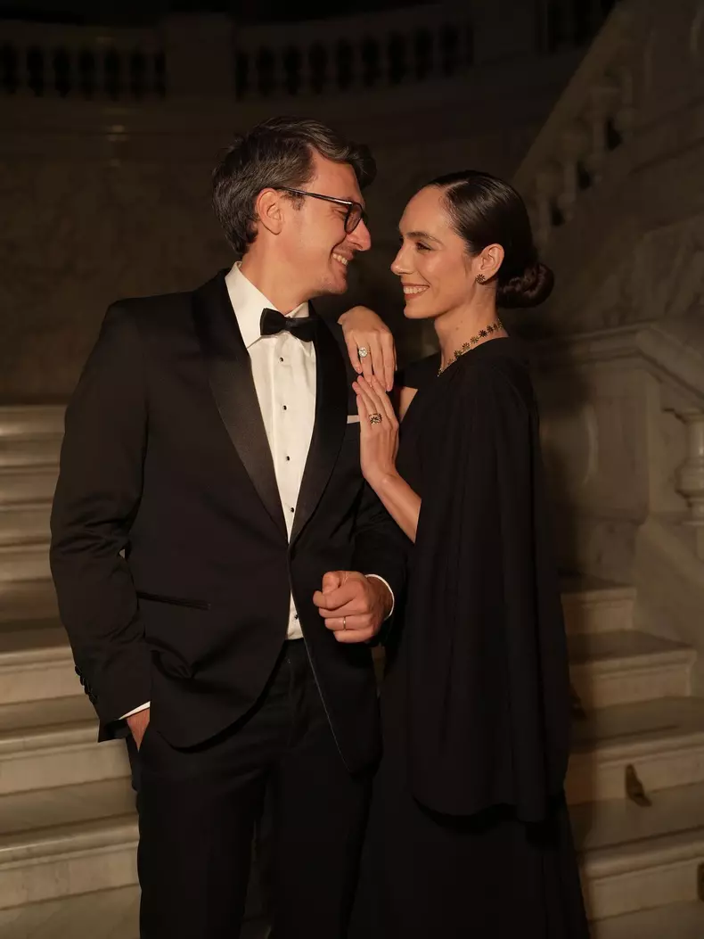 Alexandru Ion și Evelyne Vîlcu la lansarea Stiloului Majestății Sale Margareta (1)