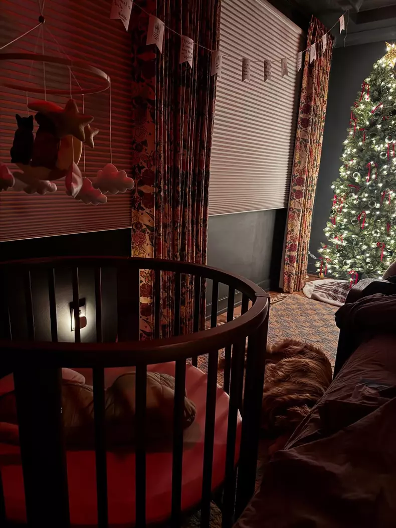 Debby Ryan a născut primul copil, o fetiță (1)