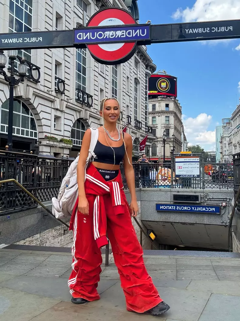crina abrudan in londra