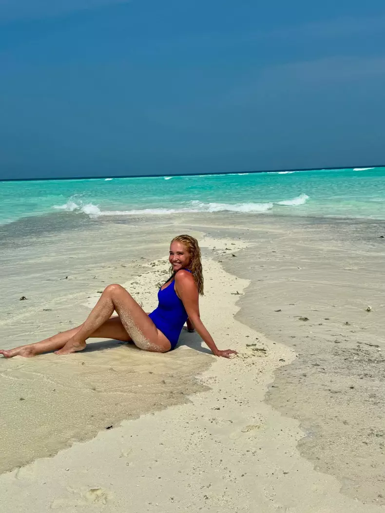 Ileana Badiu în costum de baie la 51 de ani (9)