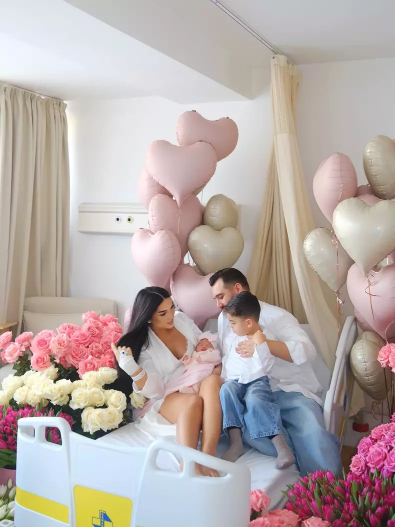 Larisa Udilă a născut al doilea copil, o fetiță (4)