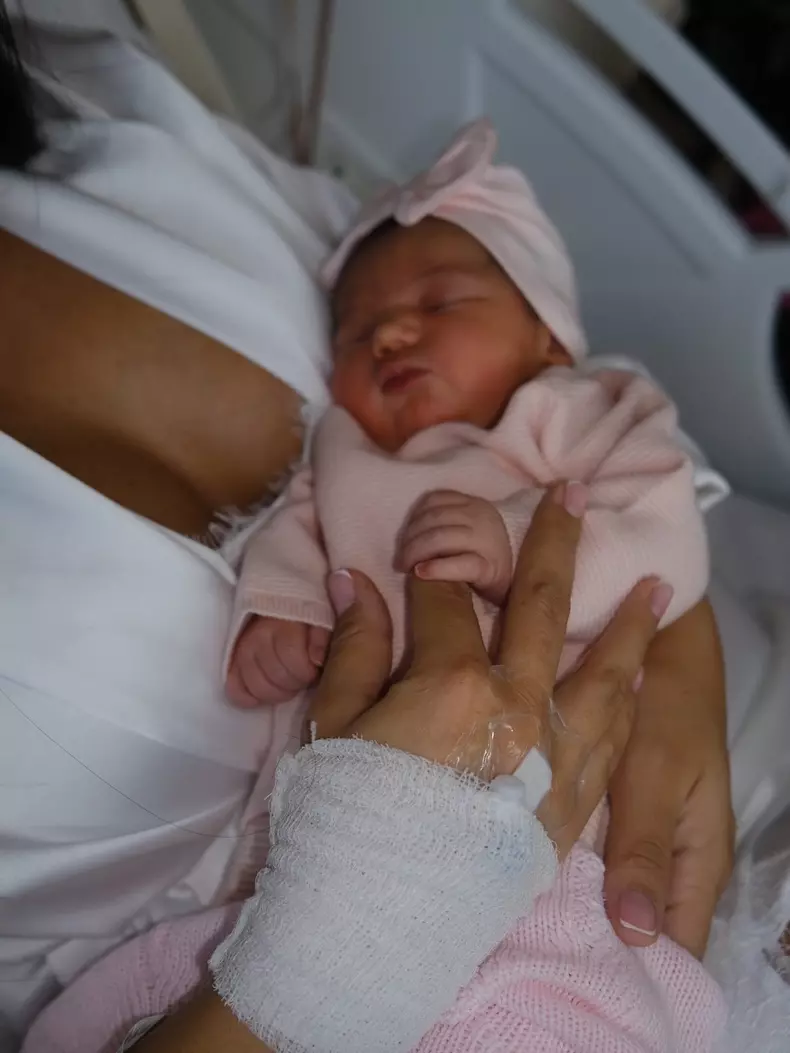 Larisa Udilă a născut al doilea copil, o fetiță (8)