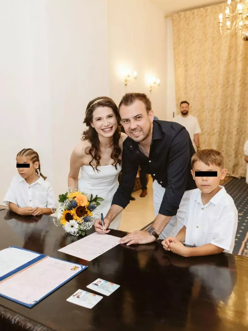 Robert Teiș, Ioana Picoș și gemenii ei (2)