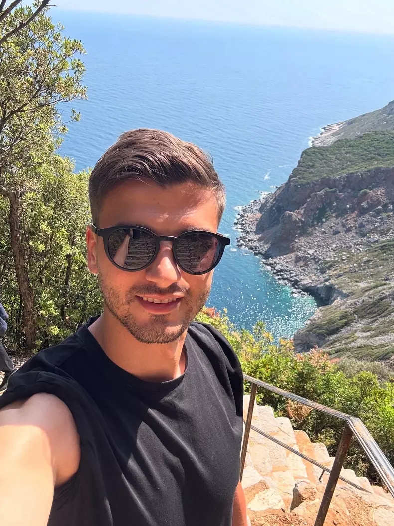 dragos nedelcu in vacanta