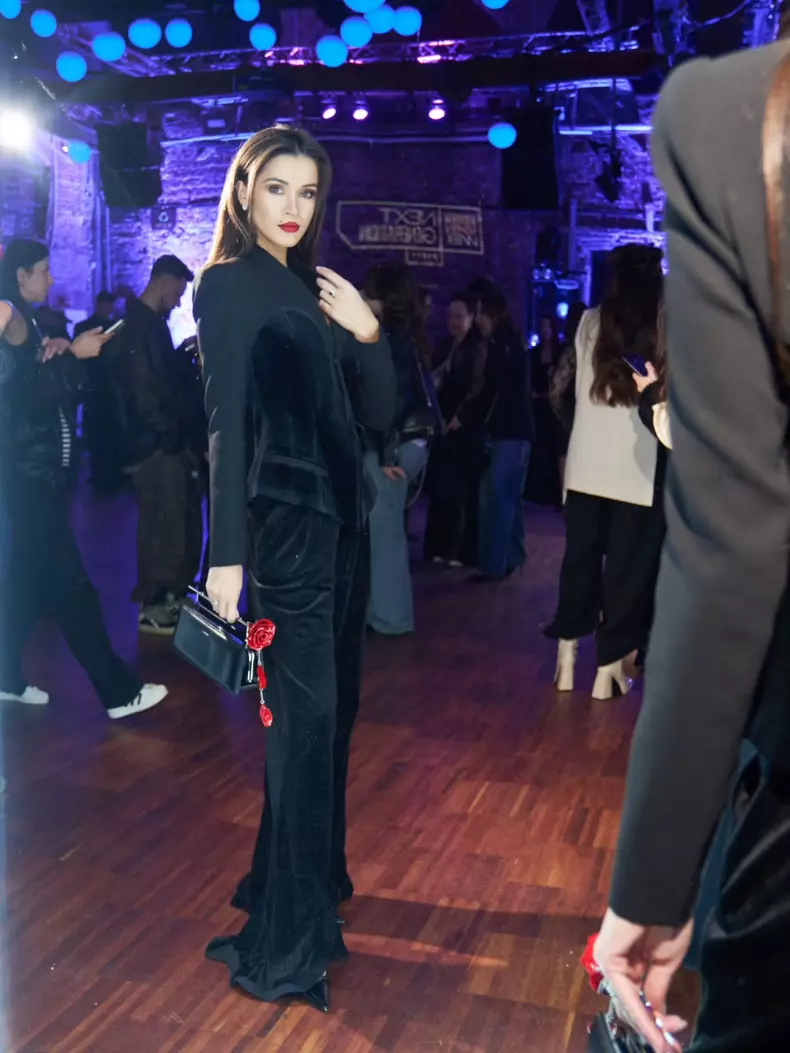 Ana Maria Barnoschi în prima zi de Mercedes-Benz Bucharest Fashion Week FW2627