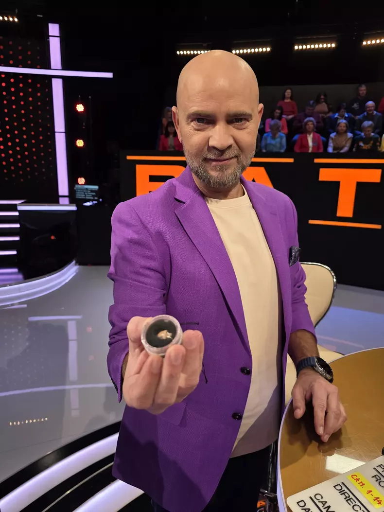 Cosmin Seleși1