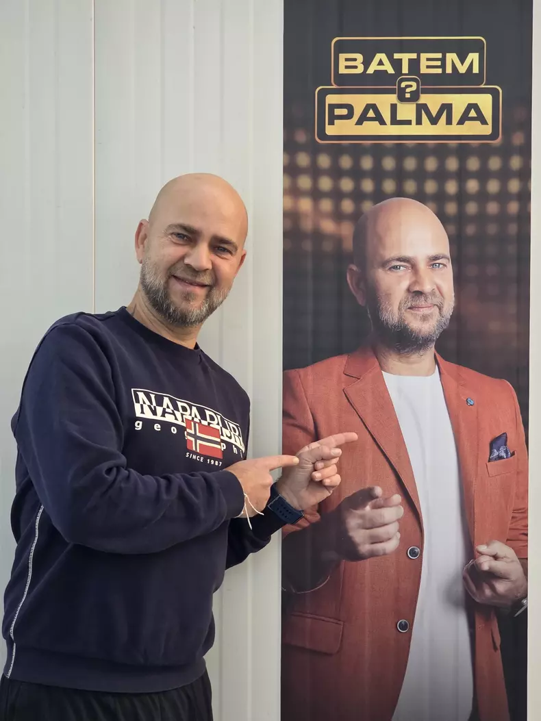 Cosmin Seleși8
