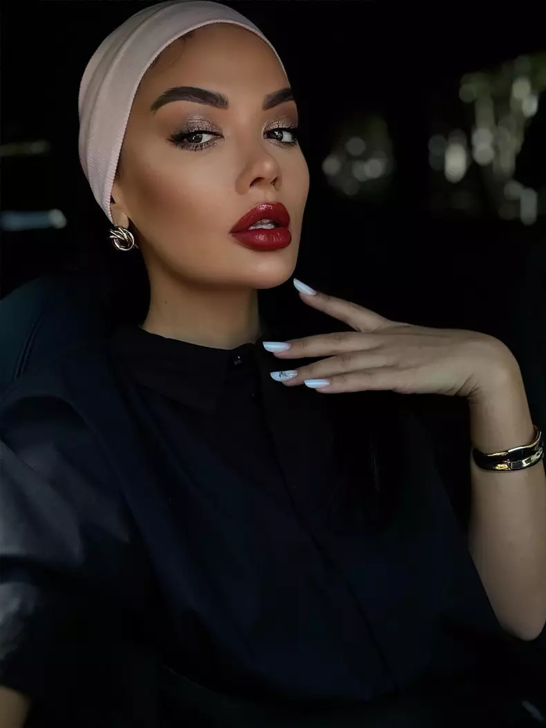 olga barcari in masina