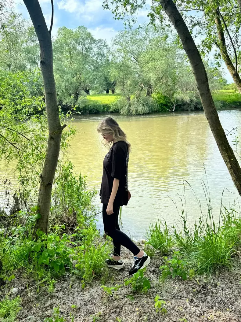 alina crisan la lac