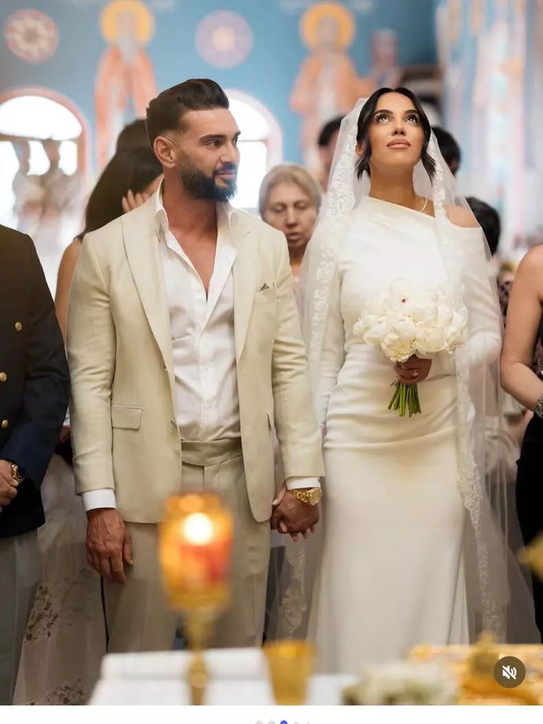 dorian popa si andreea in biserica