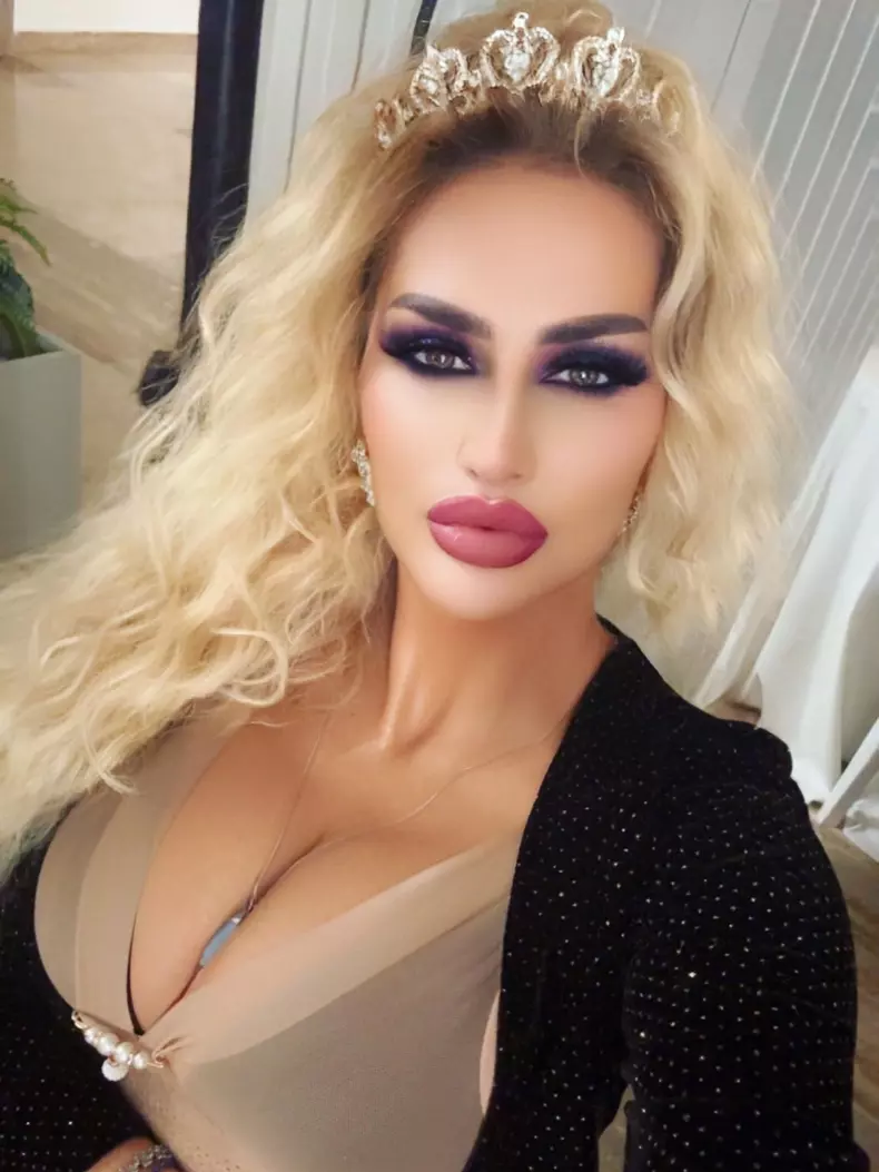 julia chelaru 1