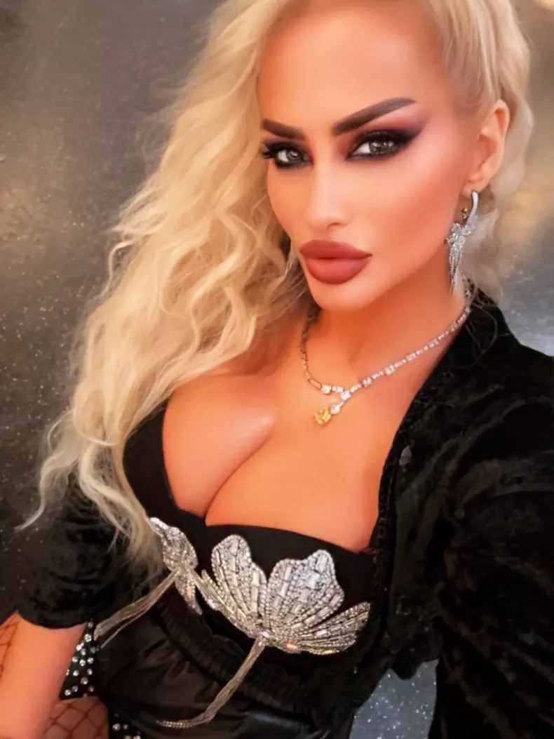 julia chelaru